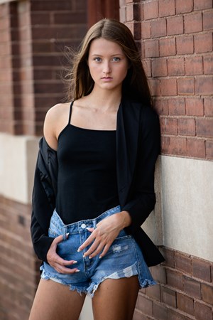 e79b4a5bc2404075afa492b0d8236e7f.jpg