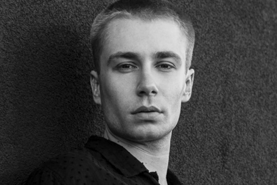 Model Photo