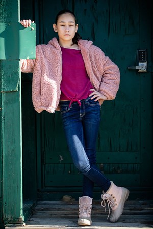 d4a77d0ef38148cc9e09b7c840b11563.jpg