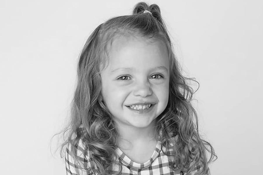 Model Photo