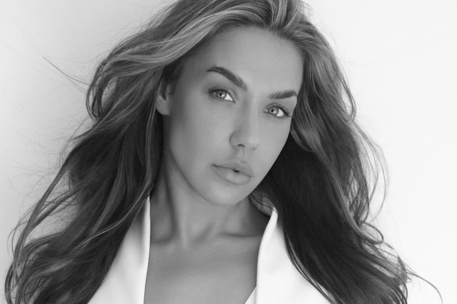 Model Photo