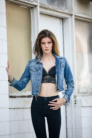 b1bfb16efa0a435297c9a5b1f359b3e8.jpg