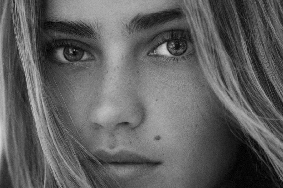 Model Photo